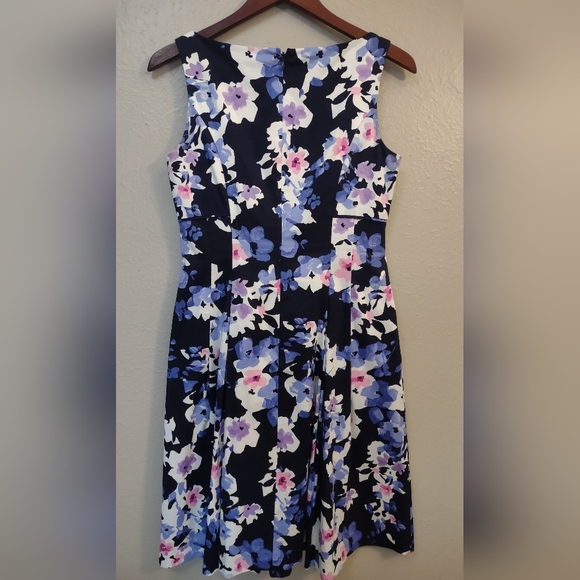 Lauren Ralph Lauren Blue Floral Watercolor Fit & Flare Pocket Dress - Size 6 - Picture 8 of 13
